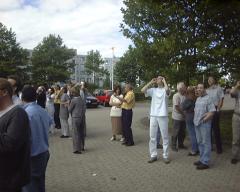 tn-crowd.jpg (10530 bytes)